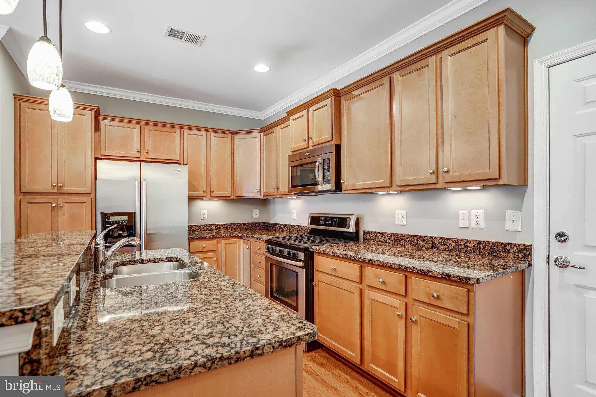 20638 SIBBALD Square – photo 2