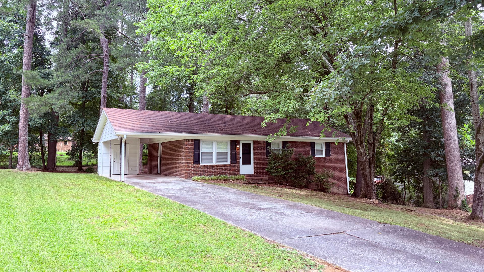 Lithia Springs 3 Bed 1 Bath Stepless Ranch Private Lot Carport – photo 1