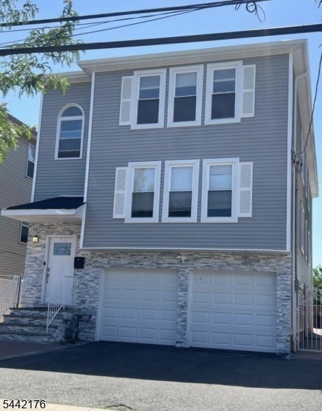118 Burnett St – photo 1
