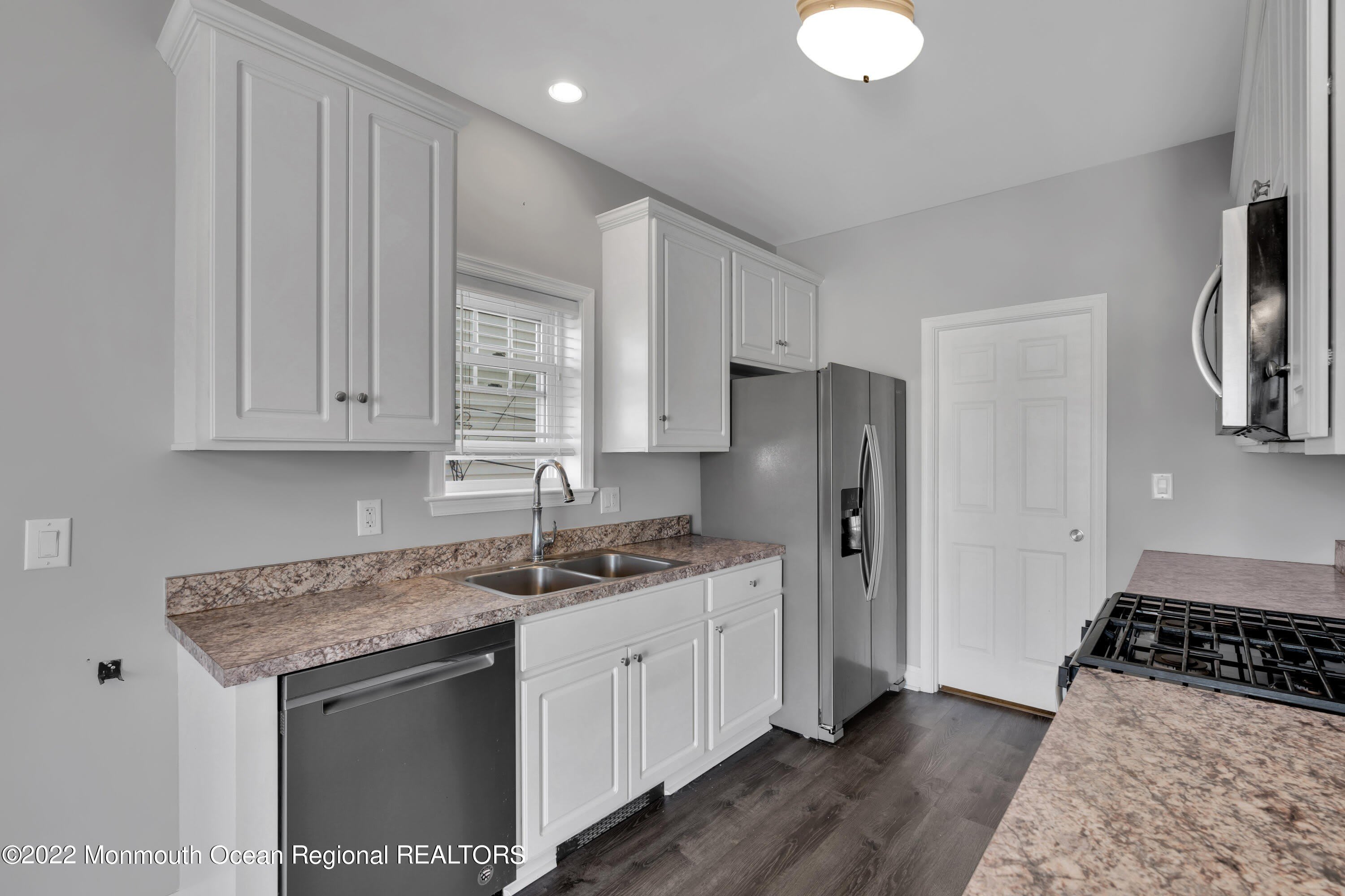 308 E Route 37 – photo 4