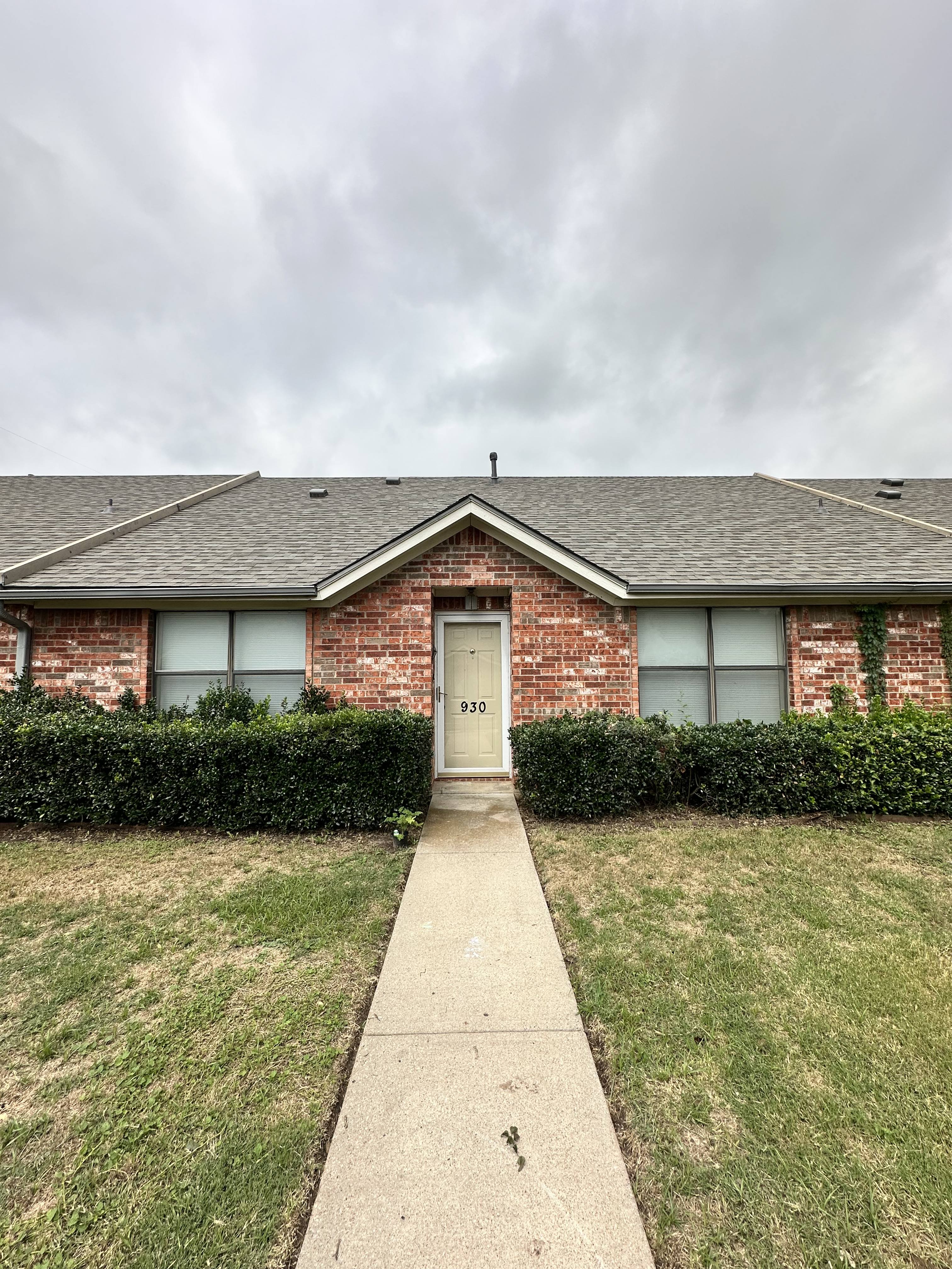 928 Austin Court – photo 1
