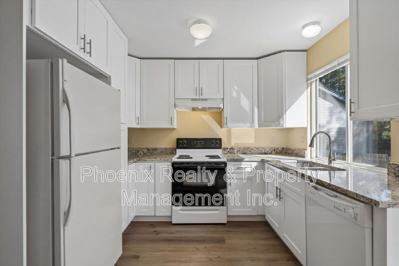 214 S. Tyler Ave. – photo 3