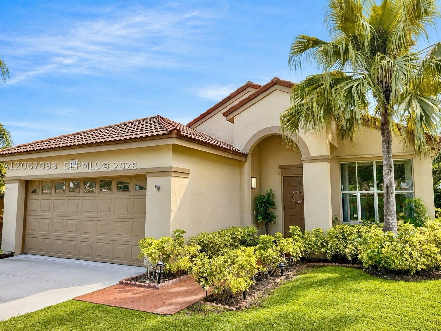 825 Falling Water Rd – photo 1