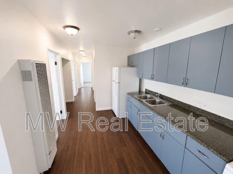 238 E Venon Ave – photo 3