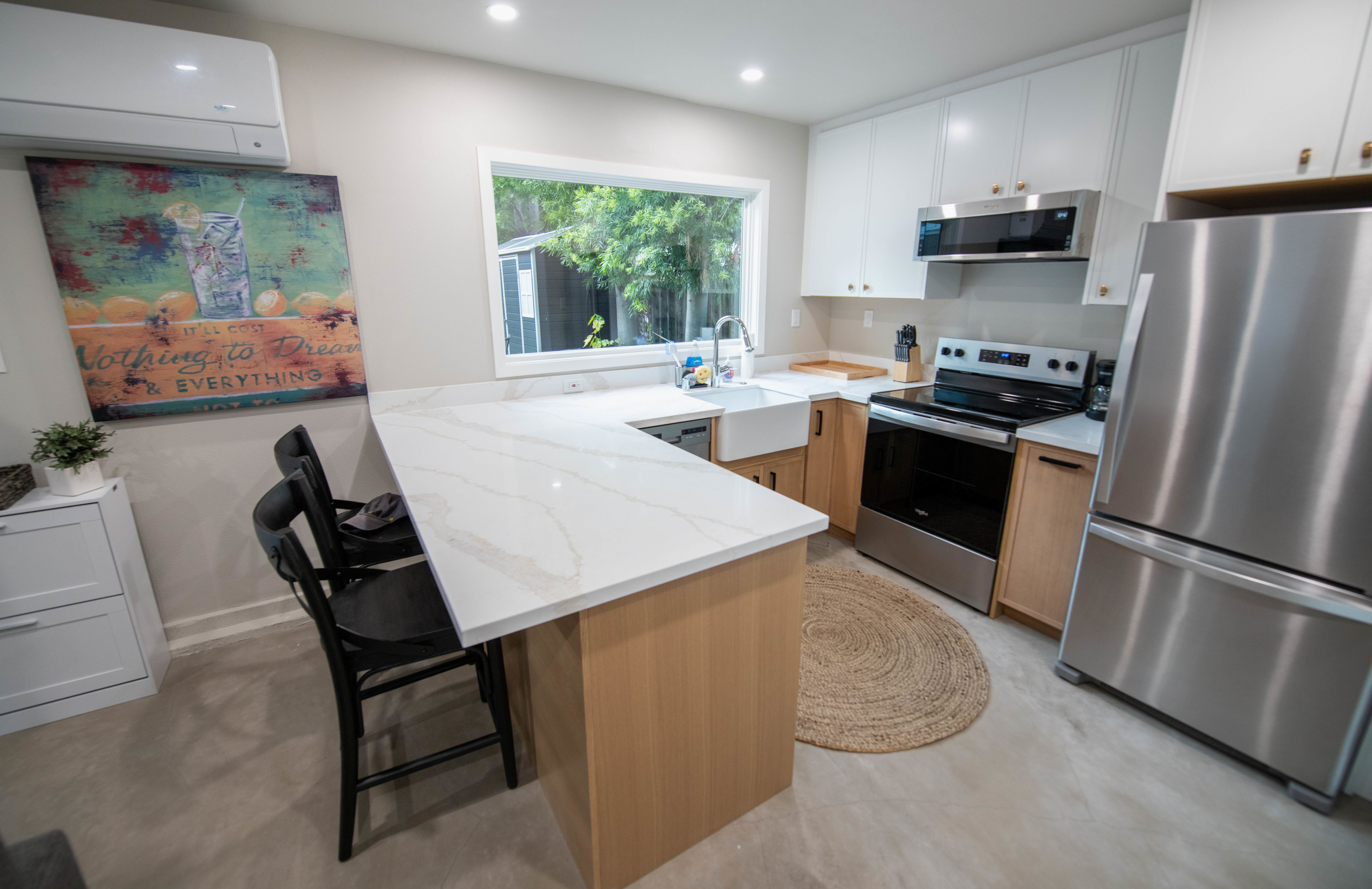 1658 B Lower Grand Ave – photo 4