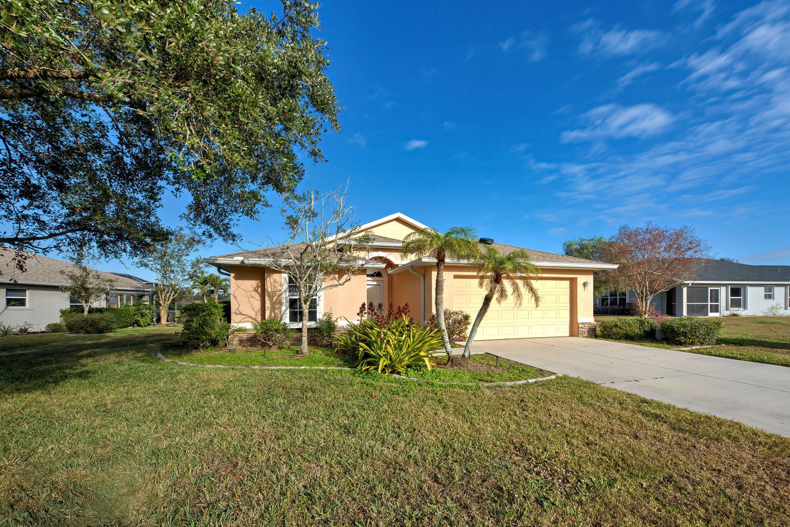 3BR/2BA/2CG Single Family Home in Lakeside Plantation, North Port – photo 5