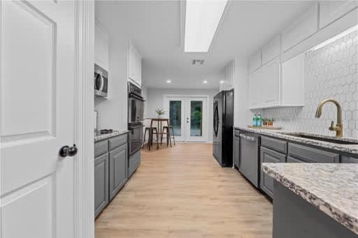 2416 Lake Air Drive – photo 4