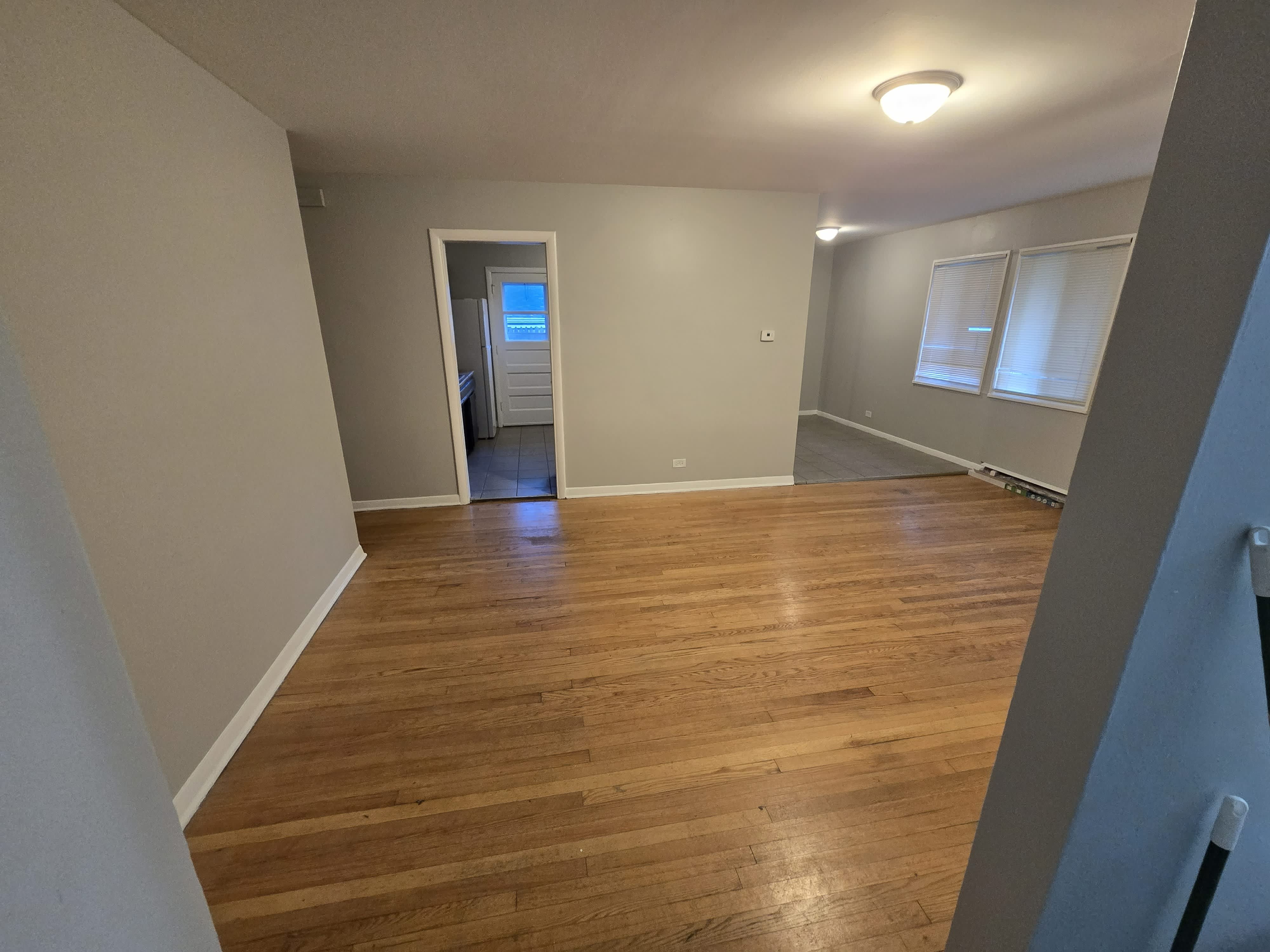 15135 Woodlawn Ave – photo 4