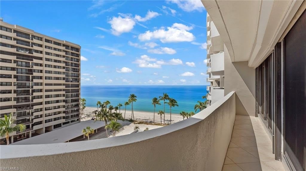4005 Gulf Shore Blvd N – photo 1