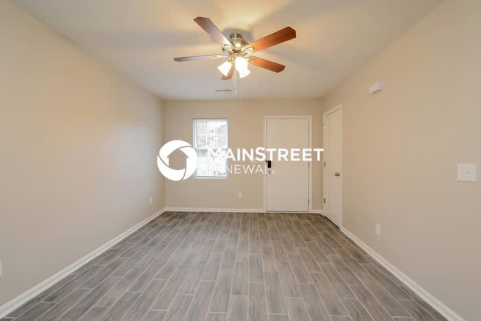 414 Gossett Street – photo 4