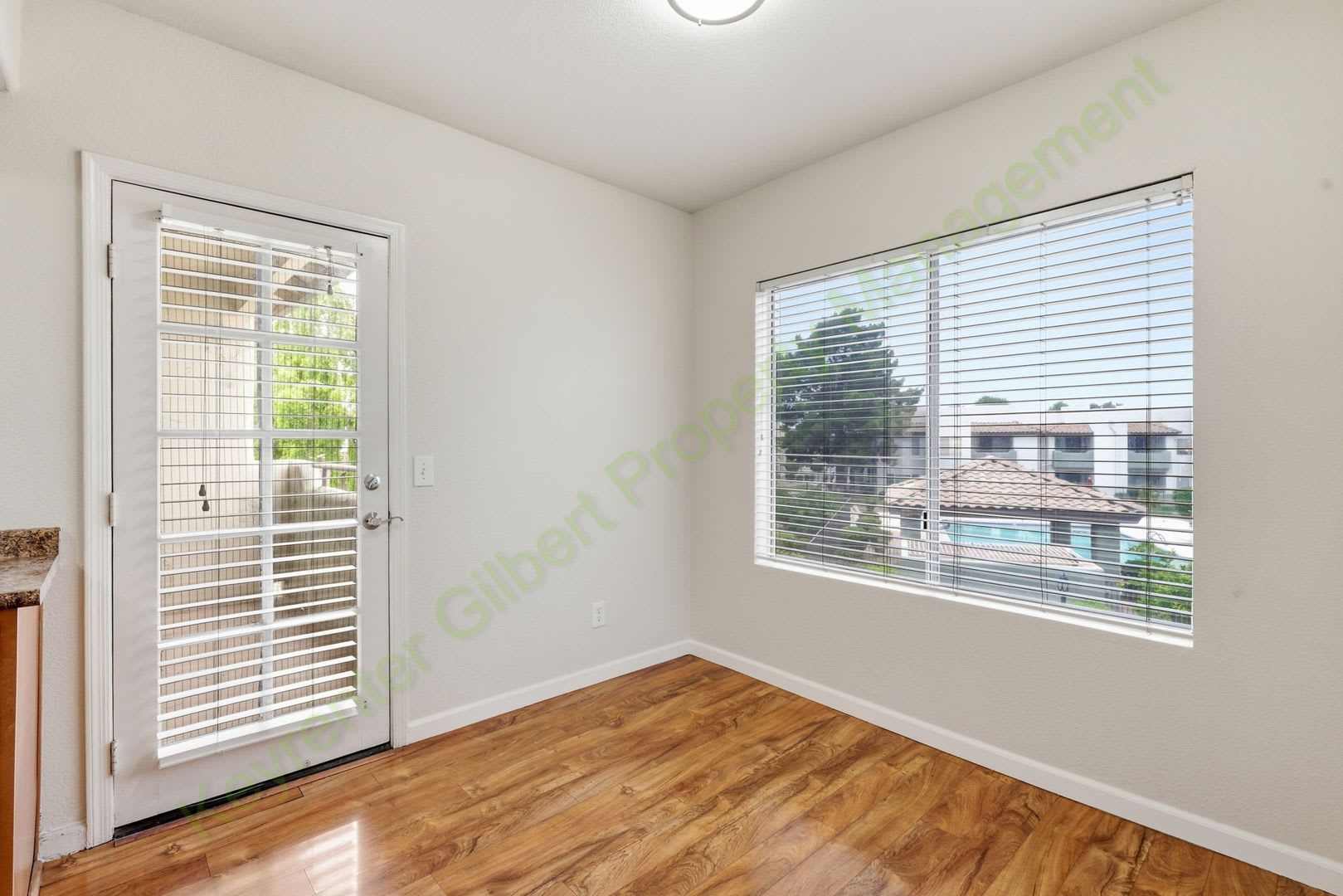 Freshly Updated 2-Bedroom Condo in Gated Lakeshore at Andersen Springs – New Paint & New Carpet! – photo 5