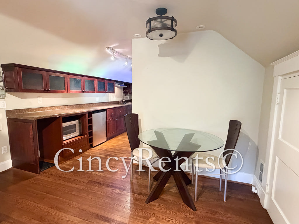2852 Observatory Ave – photo 3