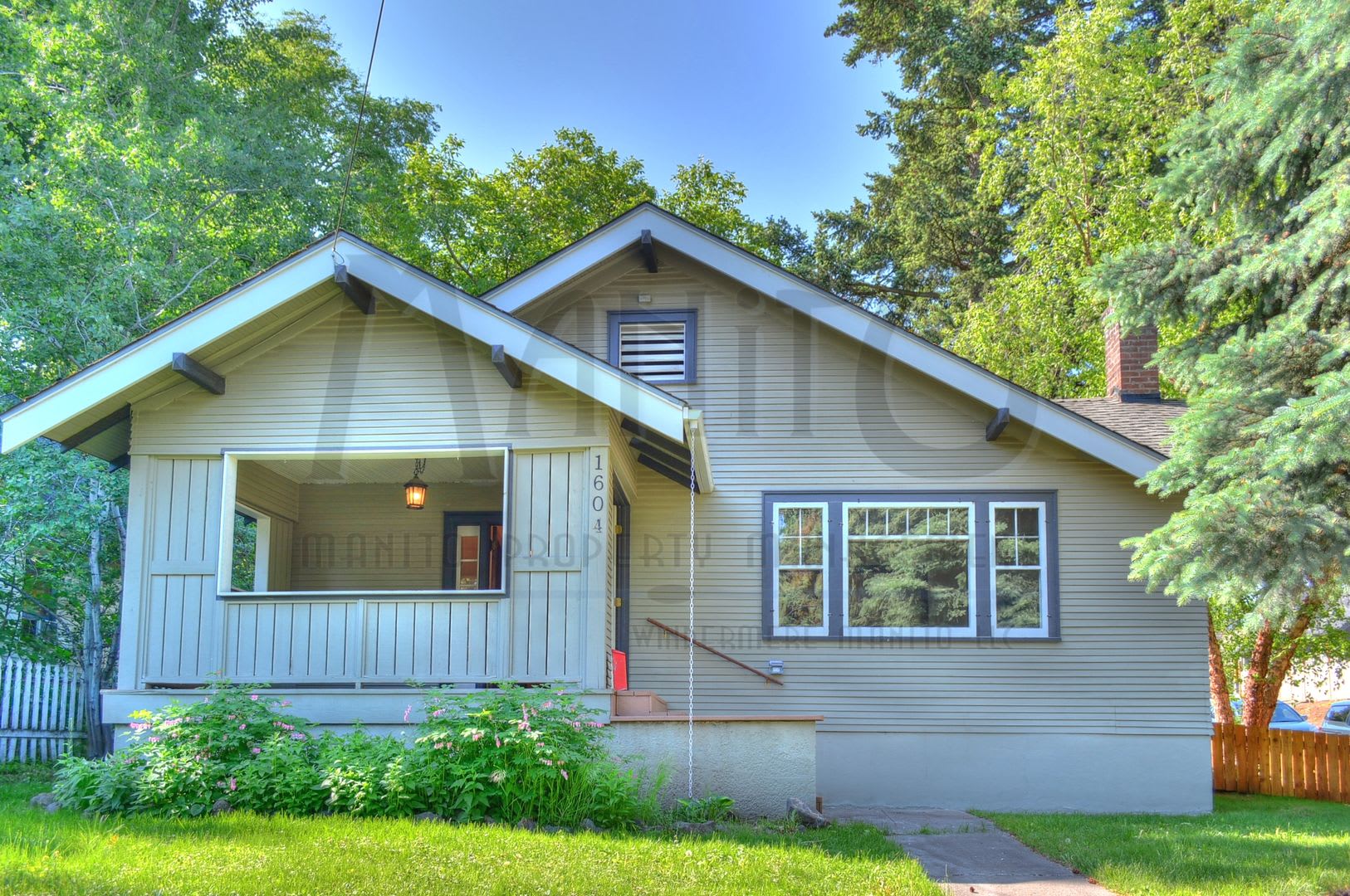 Bungalow in the Heart of the Perry District – photo 1