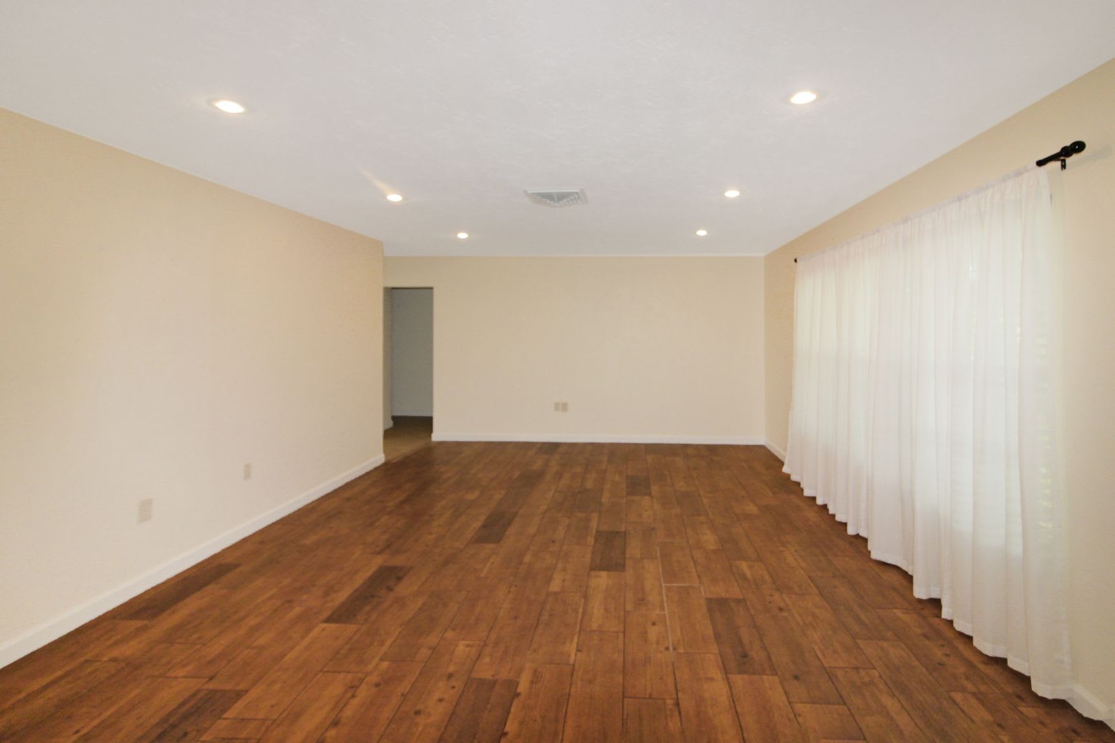 Jacaranda West Annual Pool Home for Rent – photo 3