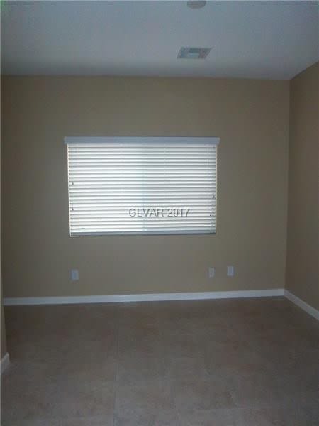 3761 Hollycroft Dr – photo 4