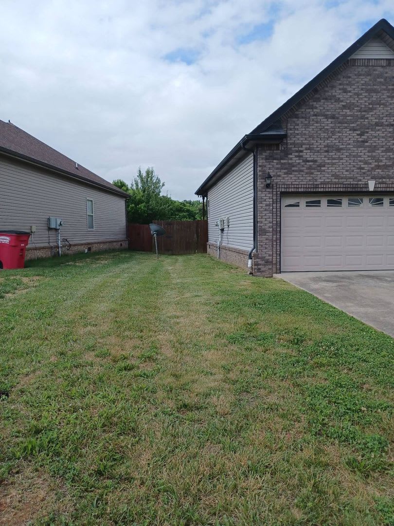 3 Bedroom 2 Bathroom Home!! – photo 5