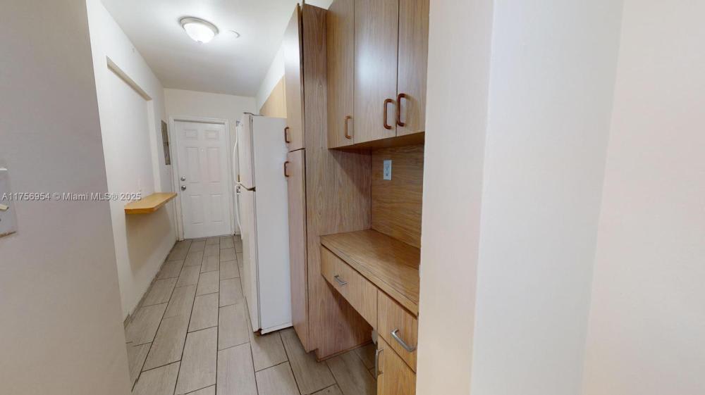 1451 NE 170th St # 105A – photo 2