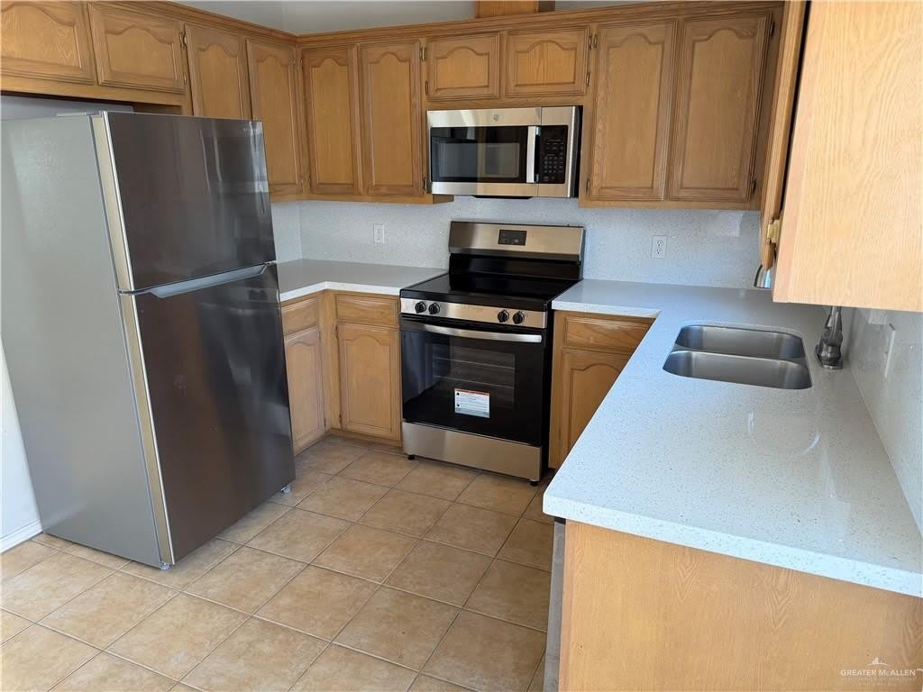 2601 Cervantes Avenue – photo 4
