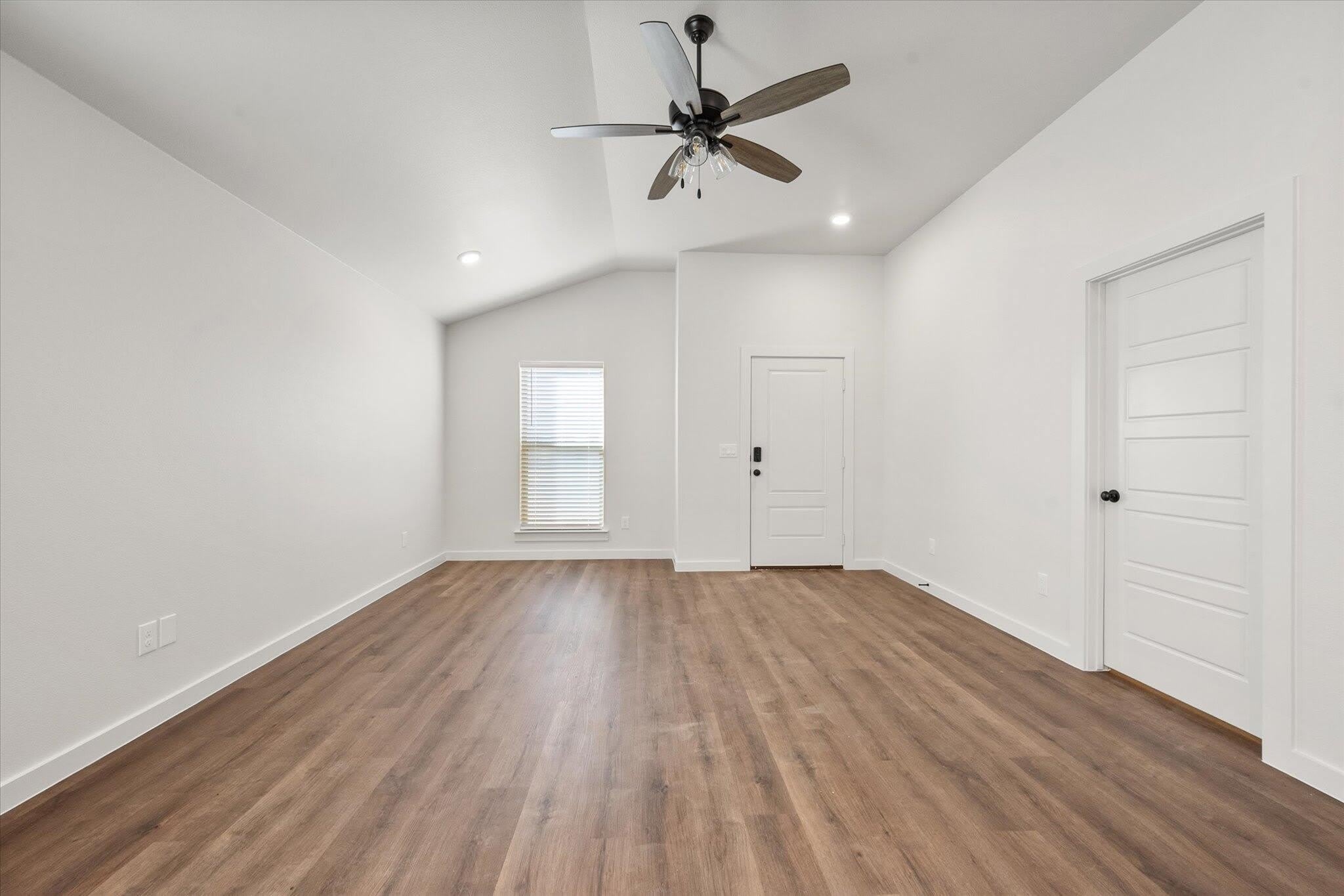 1204 Cottonwood Avenue – photo 5