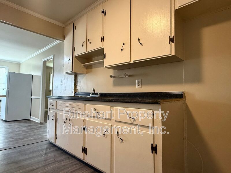 242 South Cherry Road – photo 4
