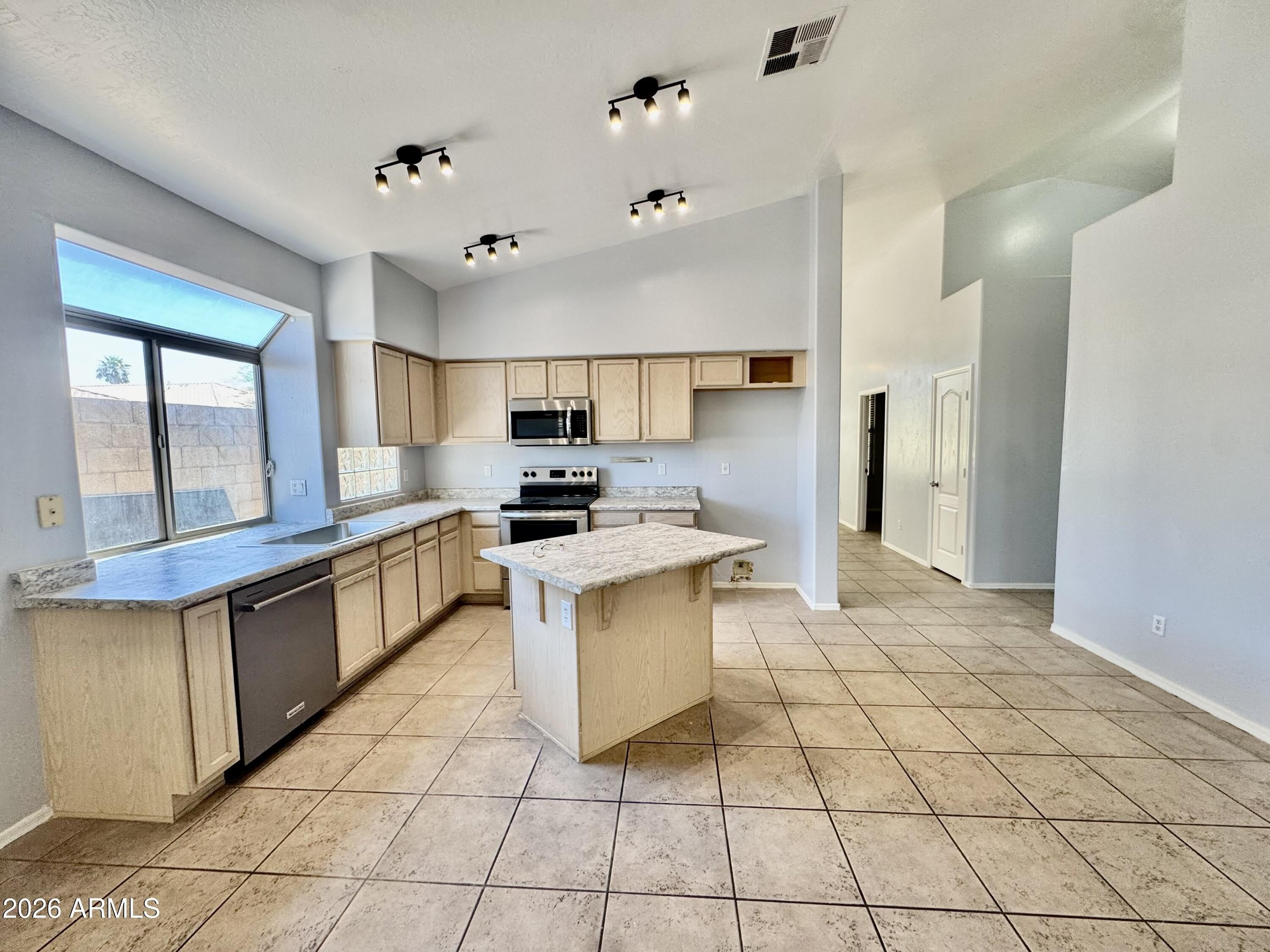 16401 N 39Th Place – photo 4