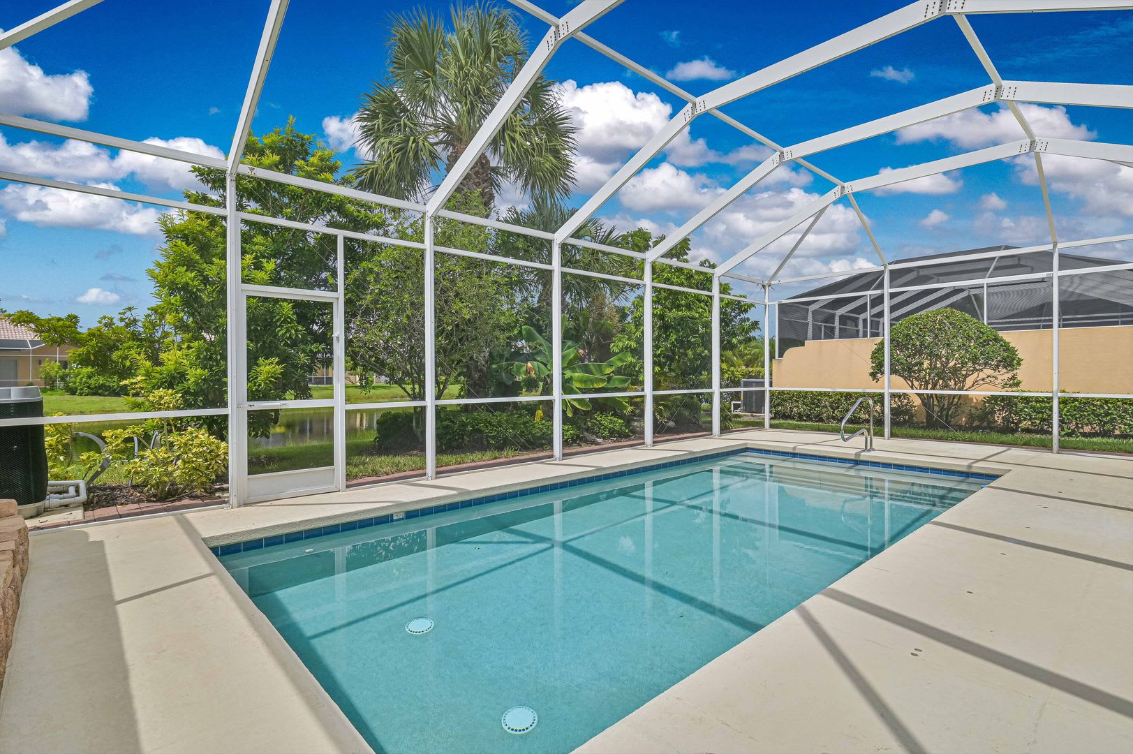 Now Available Gorgeous 3 2 Plus Den Pool Home In Verona Walk – photo 3