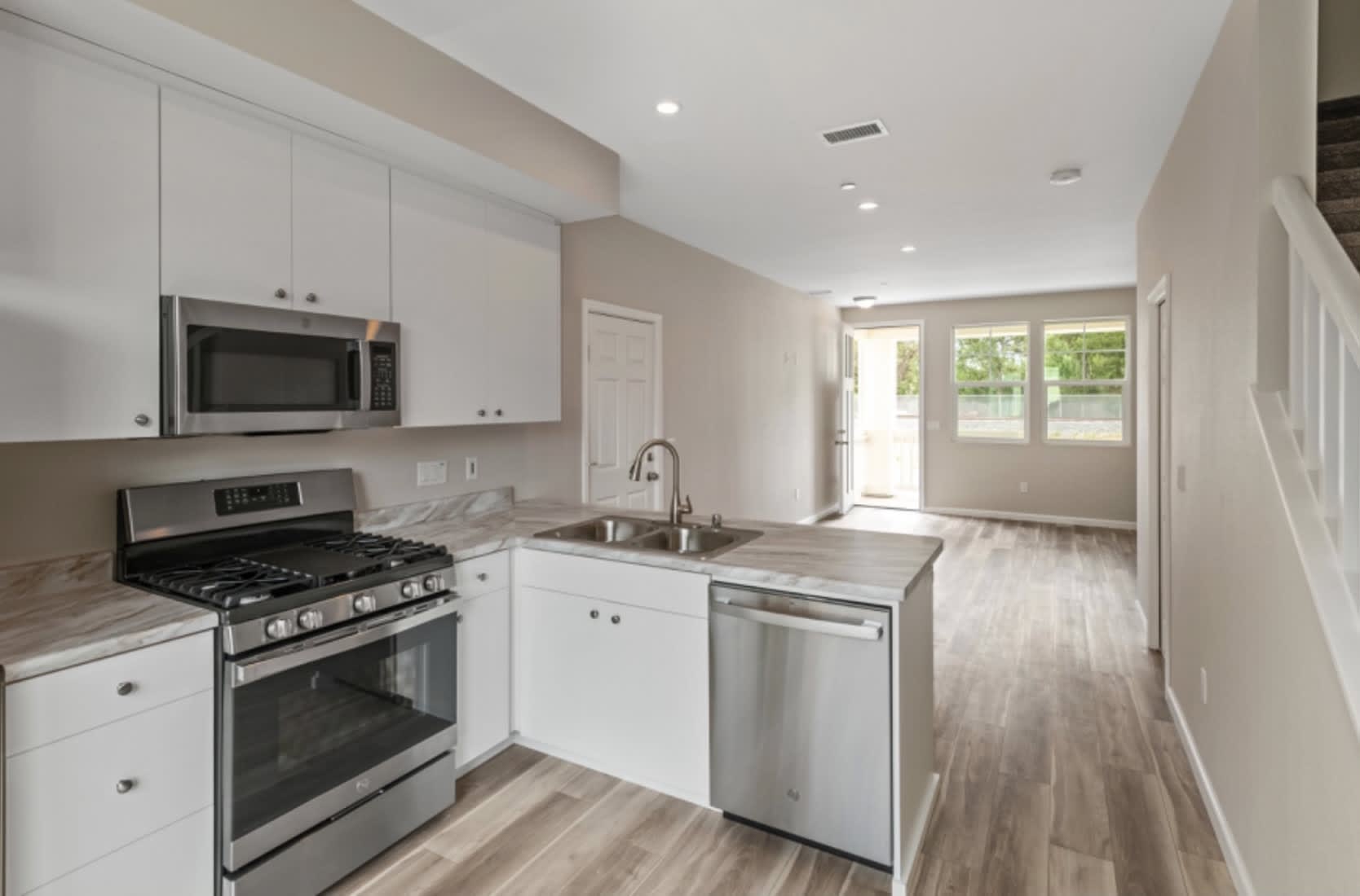 2253 Vanderford Drive – photo 2