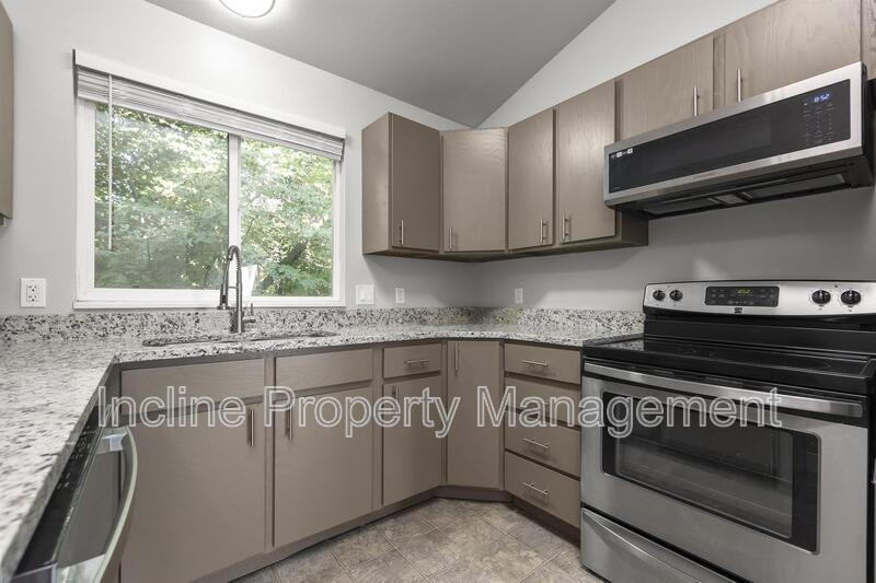 788 N 1060 W – photo 4