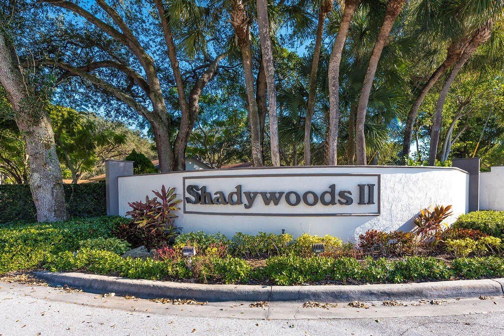 4143 Palm Forest Drive N – photo 2