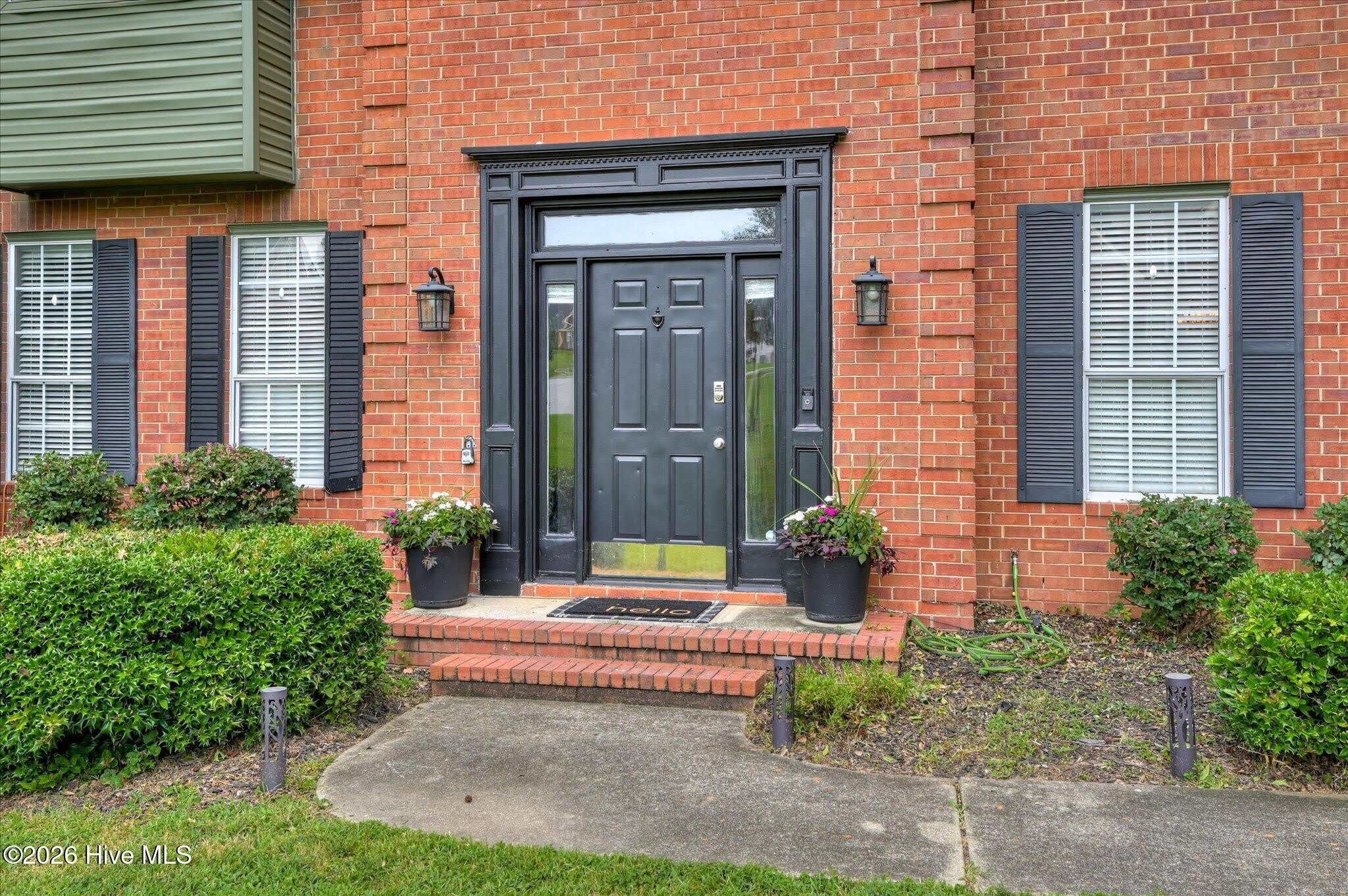 1084 Severn Drive – photo 2