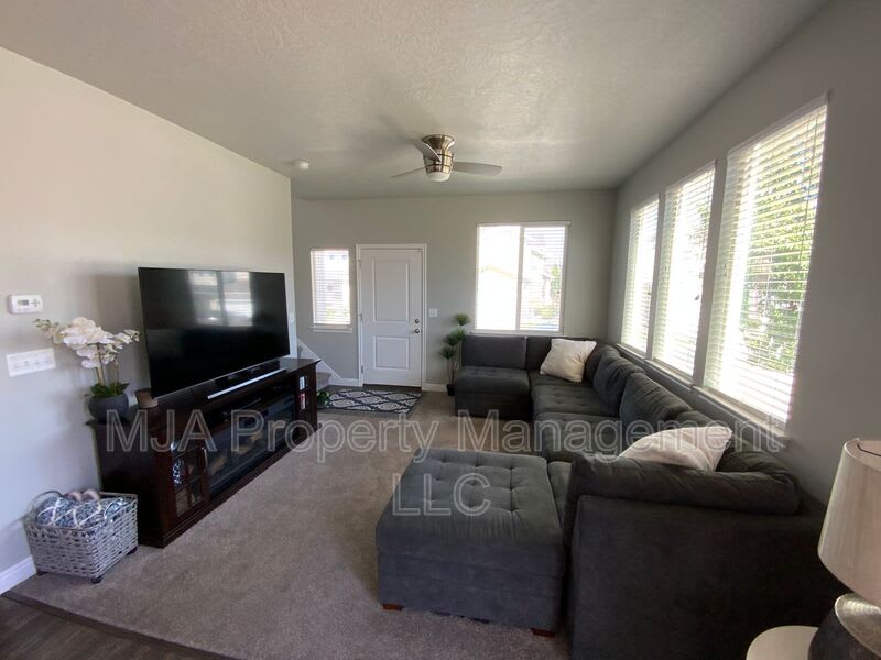 5549 West Dornton Court – photo 4