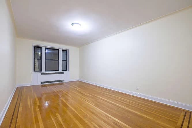 3421 78Th St Apt 2F – photo 4