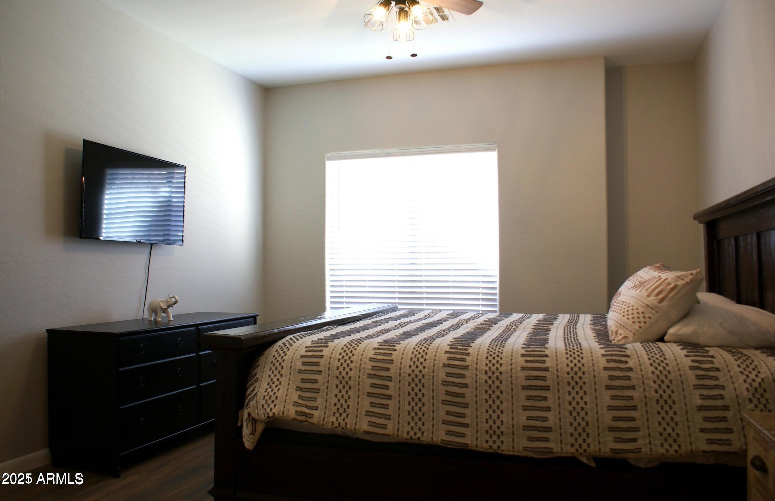 525 N Miller Road – photo 3