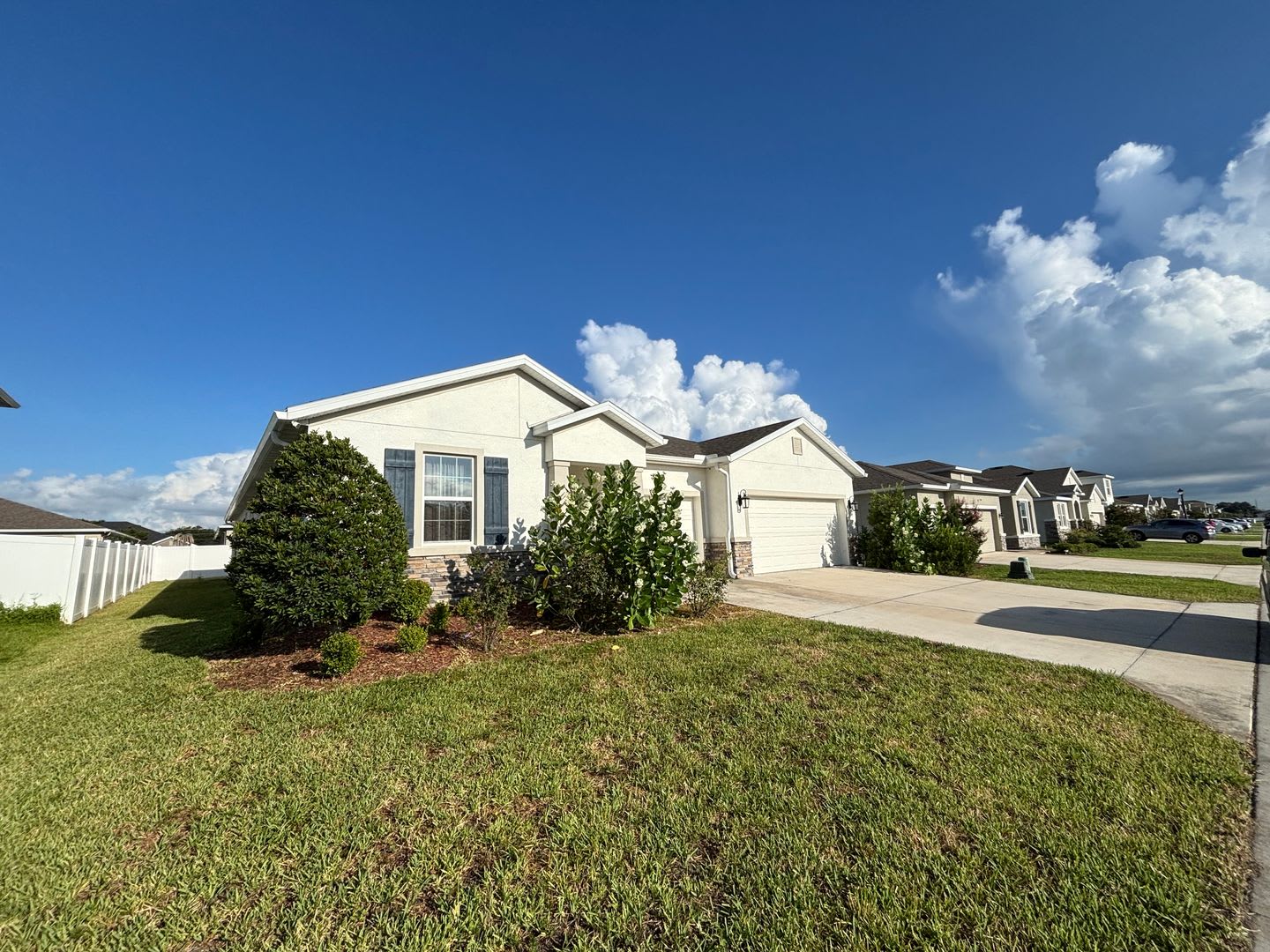 Large home in central Ocala location – photo 2