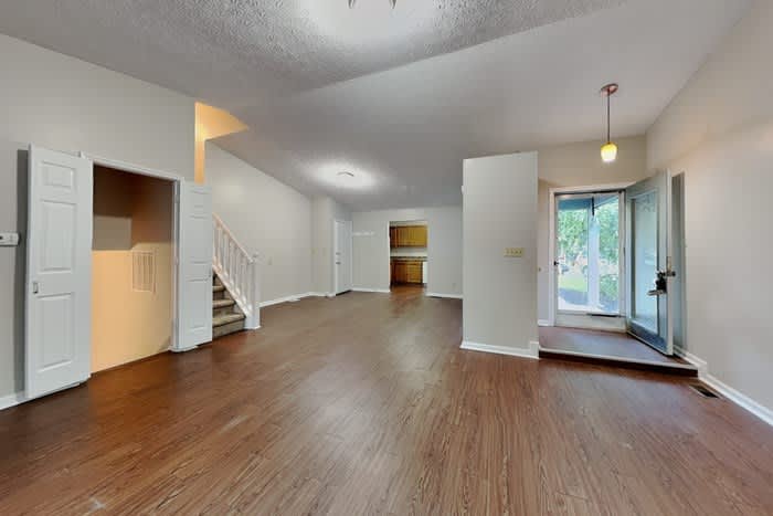 9174 Northgate Court – photo 3
