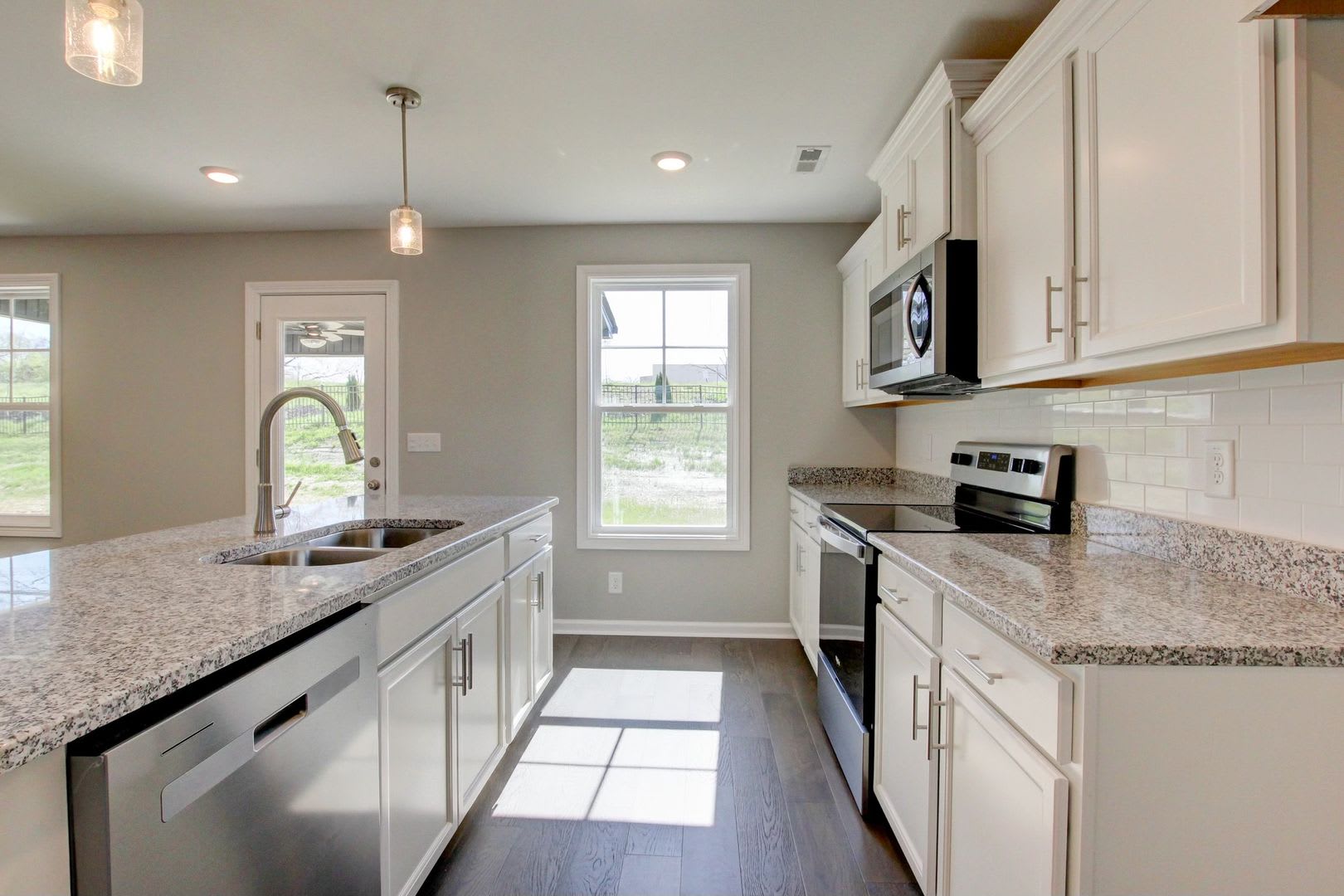 818 Limestone Way – photo 4
