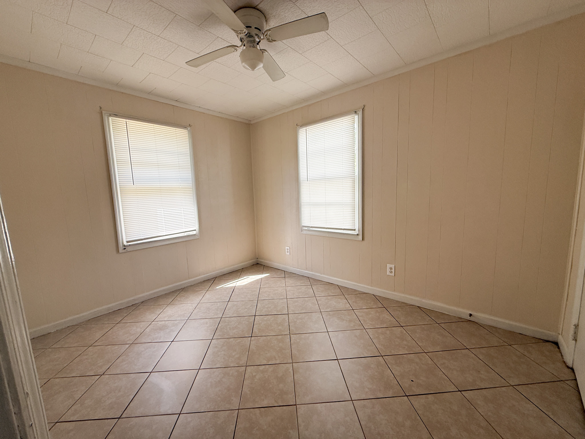 2201 Tebeau Street – photo 4