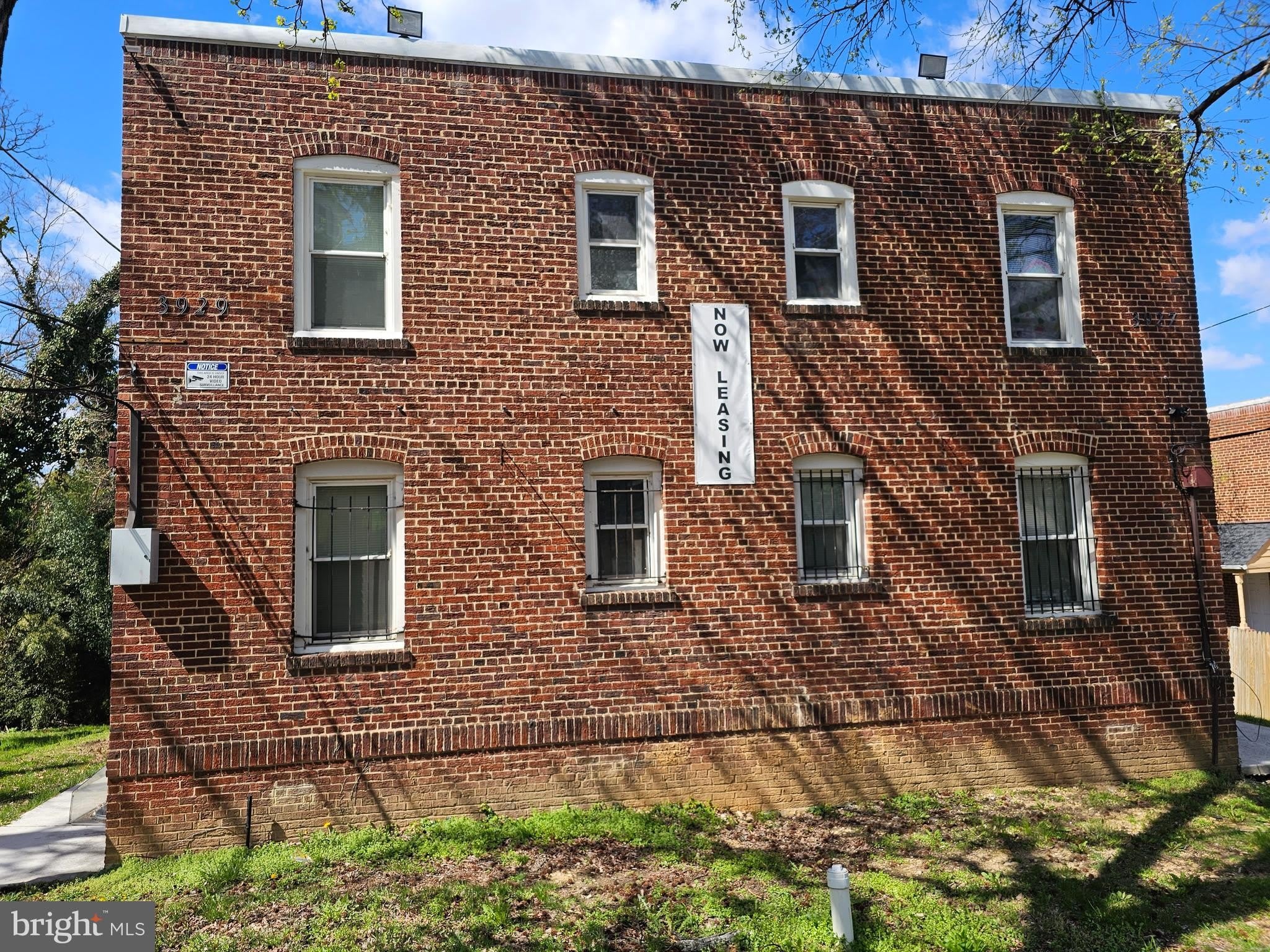 3929 4TH Street SE – photo 1