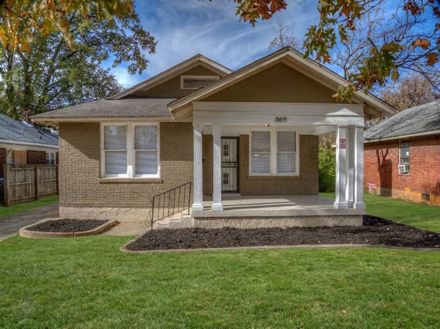 Beautifully Renovated 3Br 2Ba With Open Floor Plan Granite Counters Central Hvac – photo 1