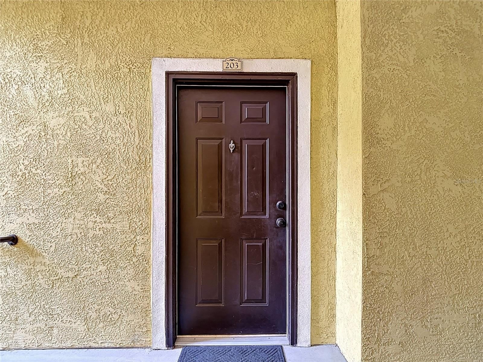 10201 COURTNEY PALMS Boulevard – photo 5