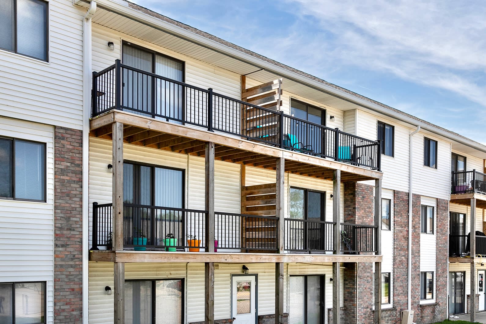 Gold Coast Square Apartments – photo 2