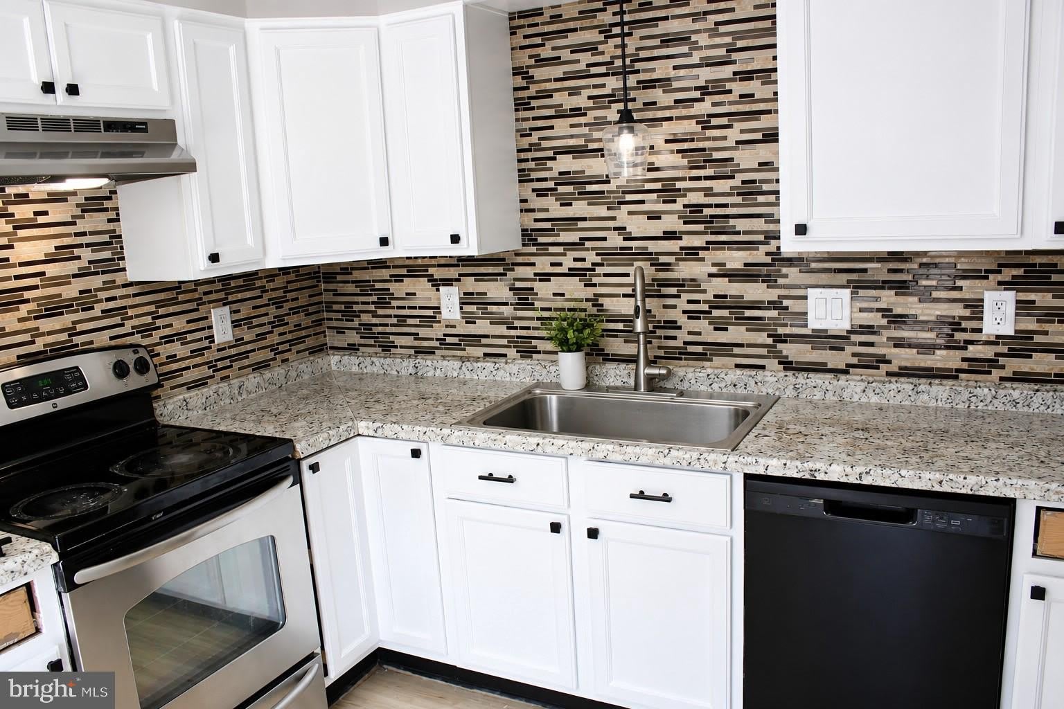 39 SOUTHMONT Drive – photo 4