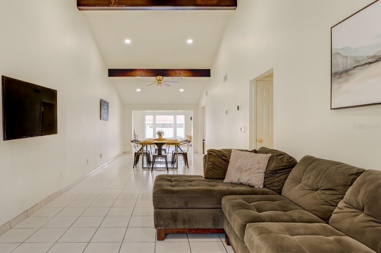 8541 BRIAR GROVE Circle – photo 5
