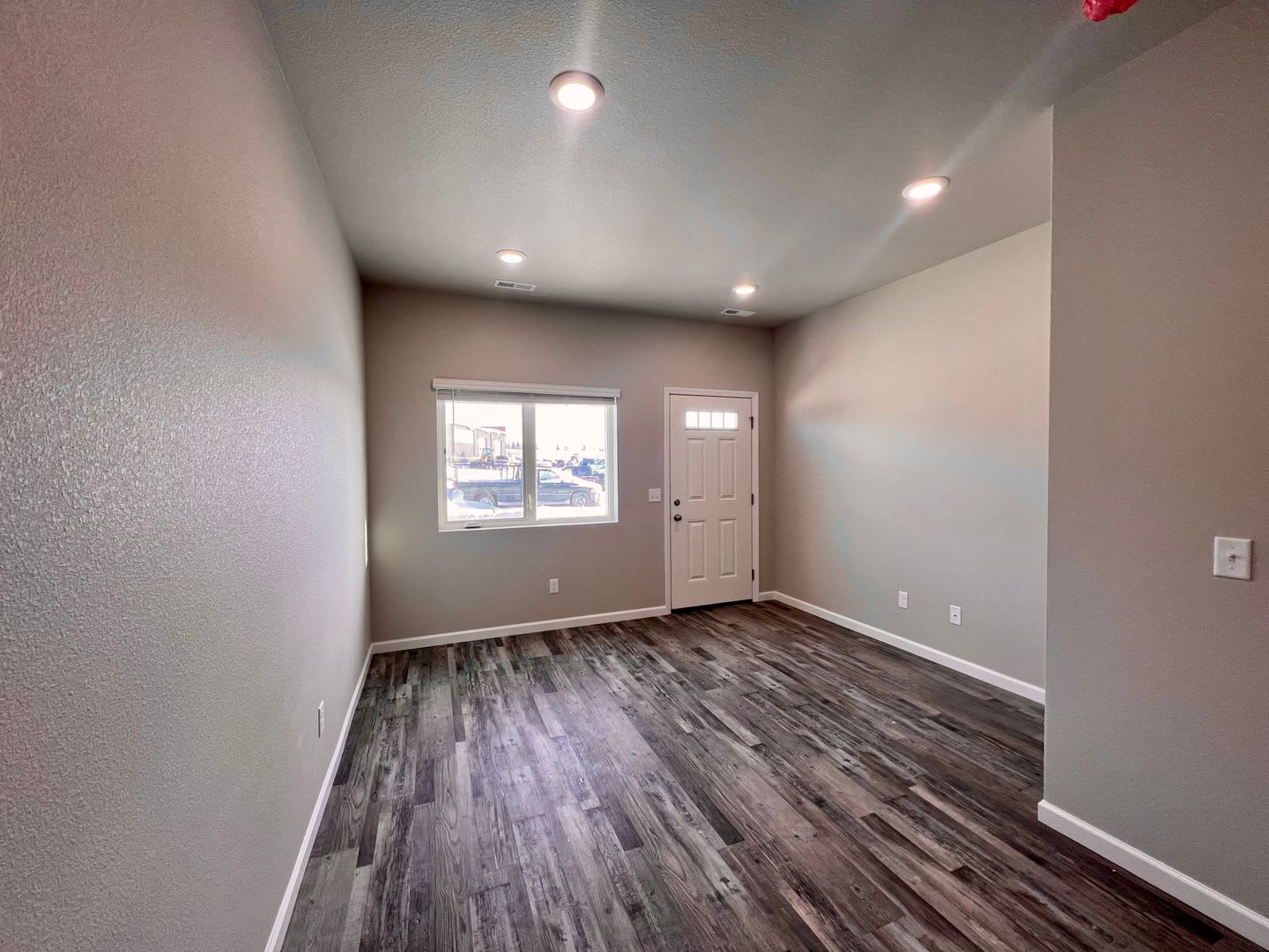 Townhome 2 Blocks from Legacy High School! – photo 2