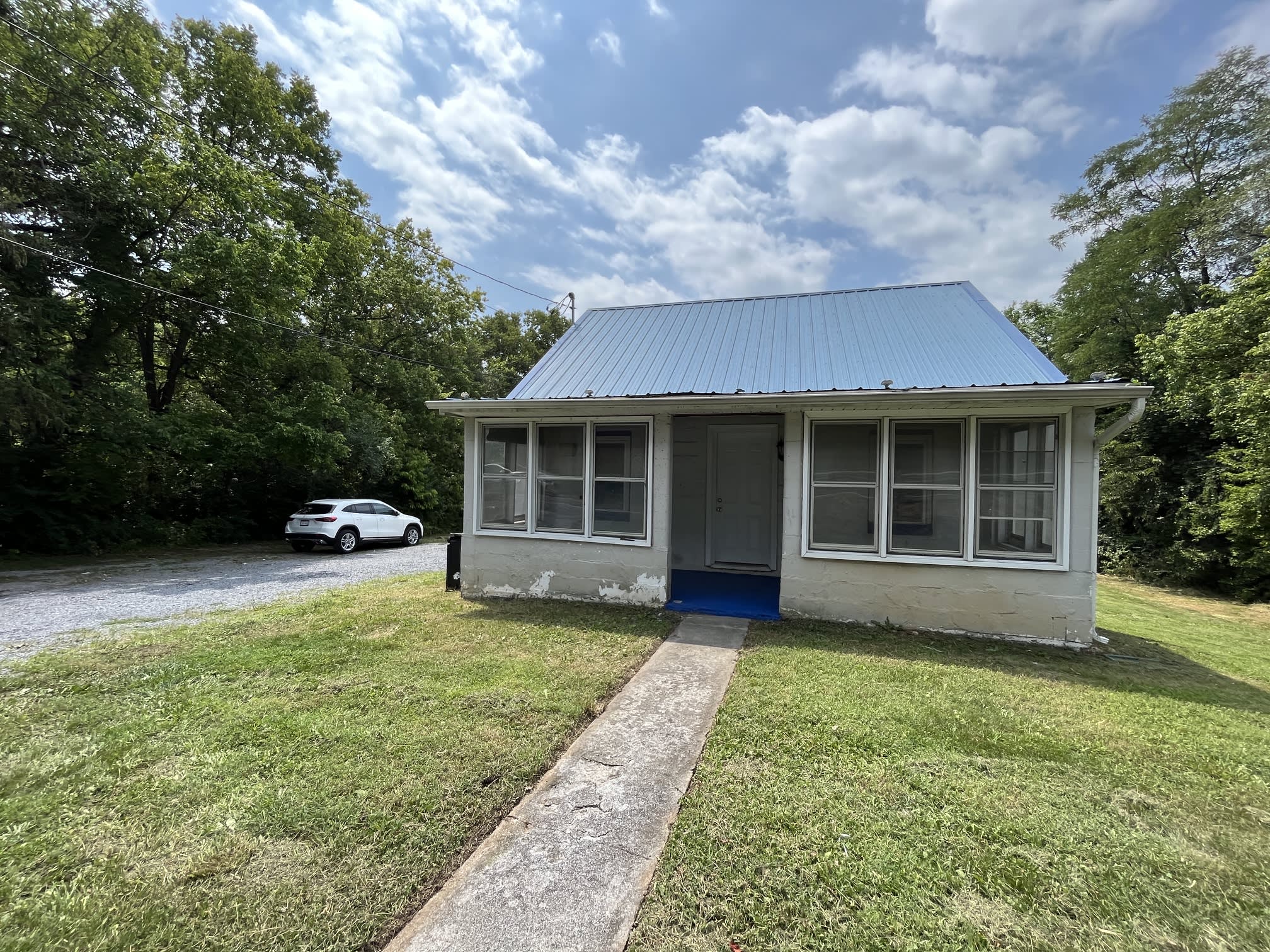 312 W Moler Avenue – photo 1
