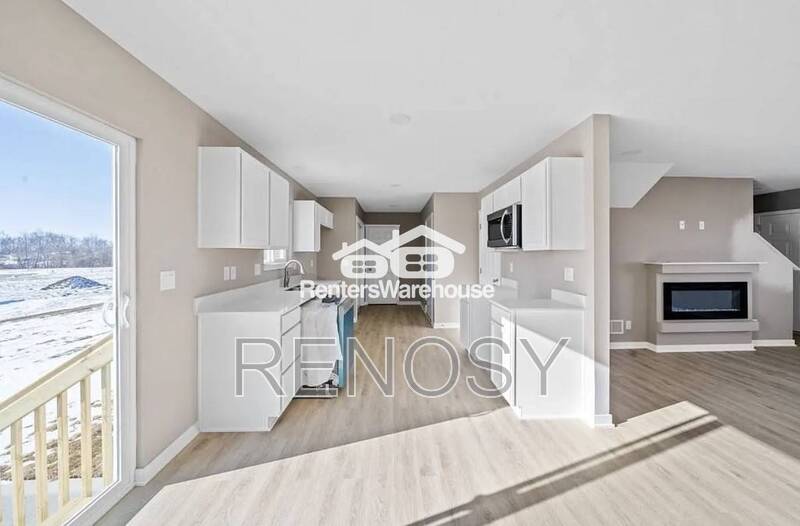 104 E Sycamore Street – photo 1