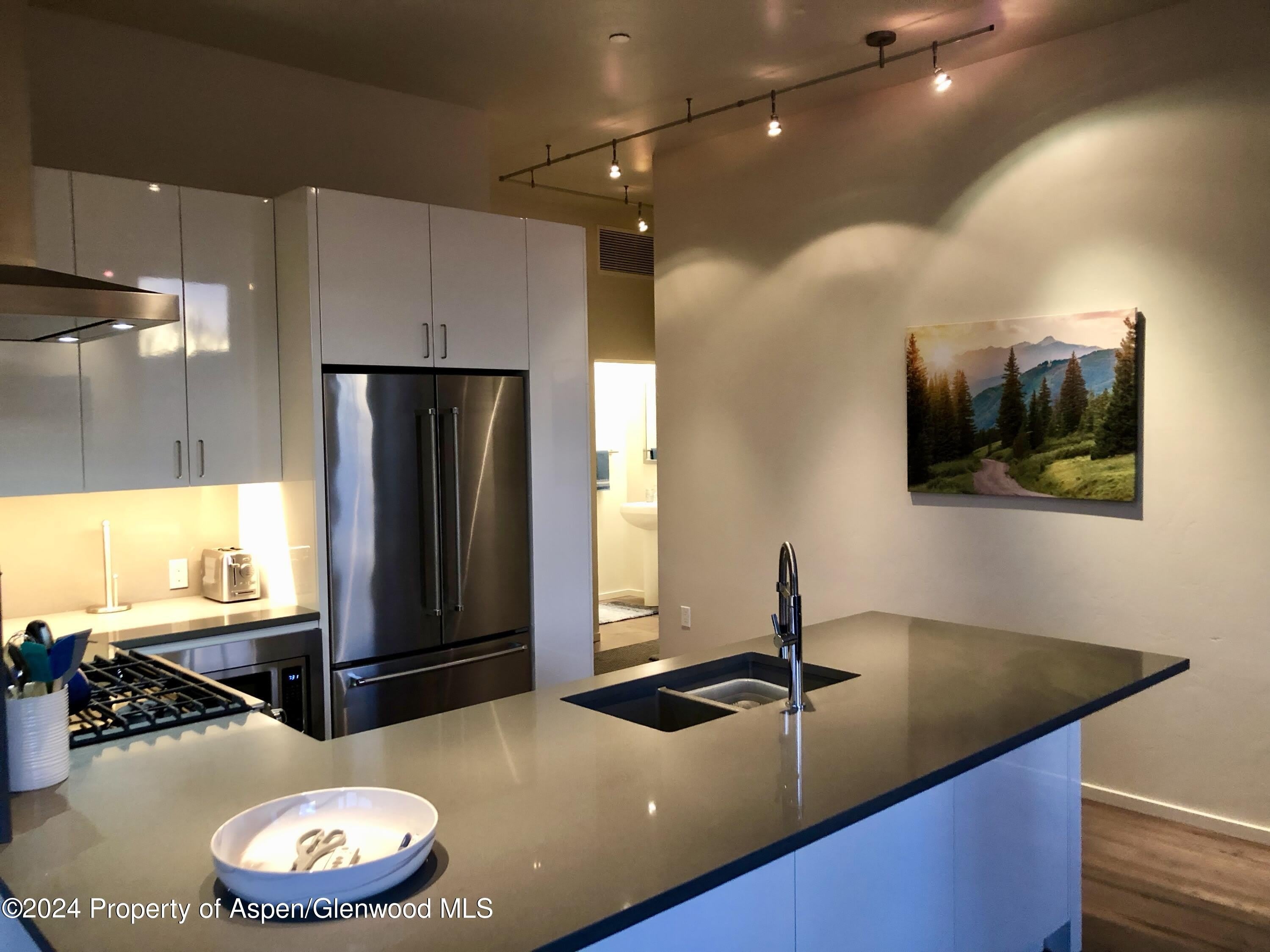 200 Evans Road – photo 5