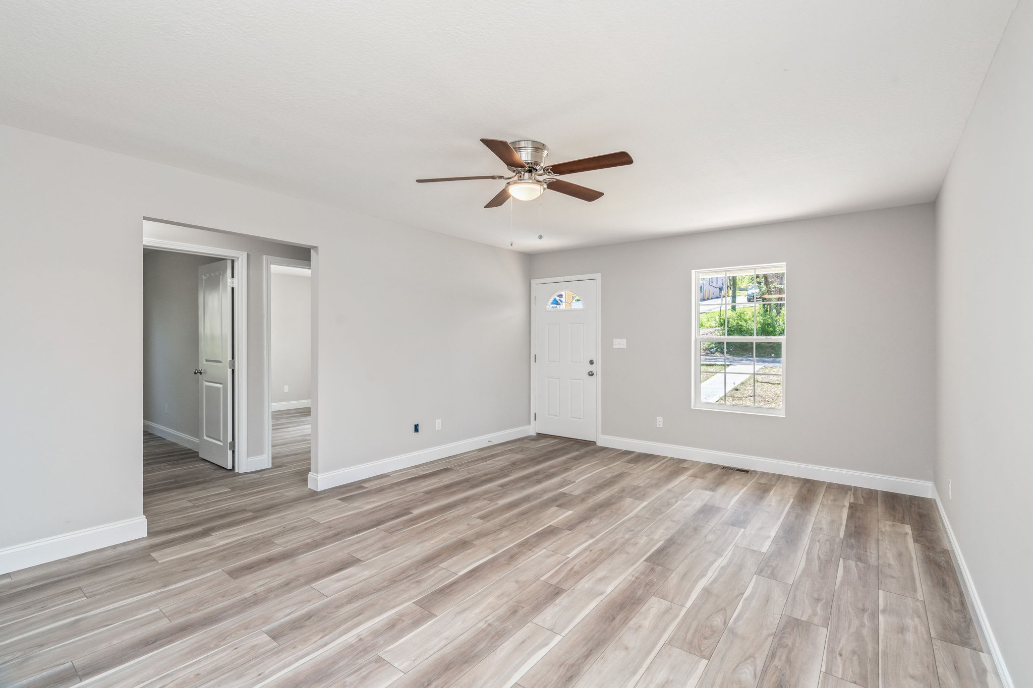 2533 Adair Avenue – photo 4