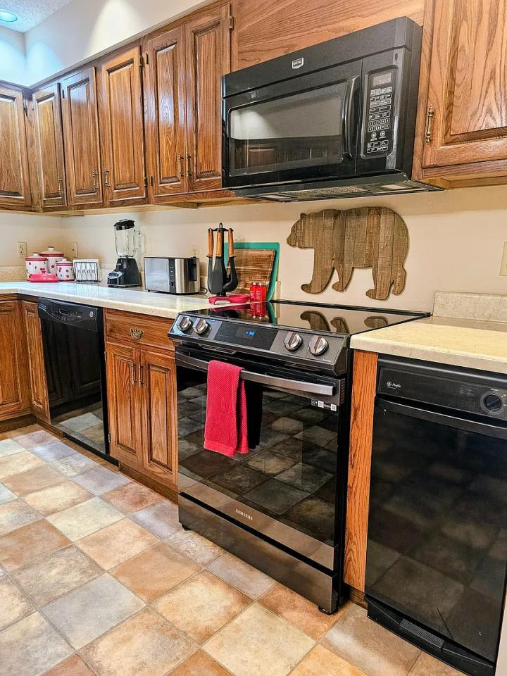 1400 Poly Dr – photo 5