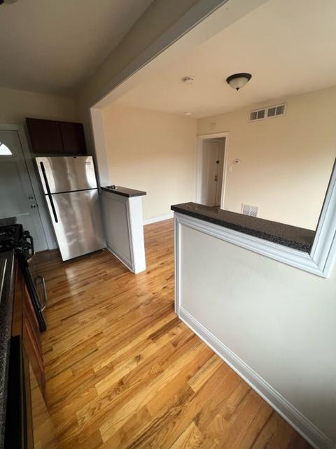 2950 N Seminary – photo 3